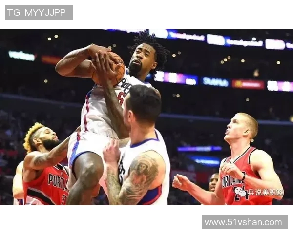 火箭队与开拓者队激战正酣2020年8月5日精彩回顾与分析